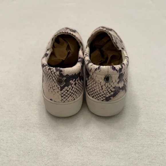 Steve Madden Gills Snakeskin Slip‑On Platform Sneakers Women’s 9.5M Casual - Picture 4 of 7